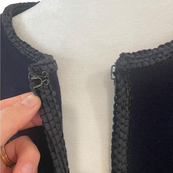 St. John Navy Wool Fringe 3/4 Sleeve Blazer (Sz 10) and Pant (Sz 12) Set - Picture 7 of 15